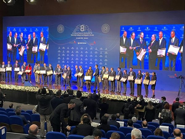 R&D Center Certificate 